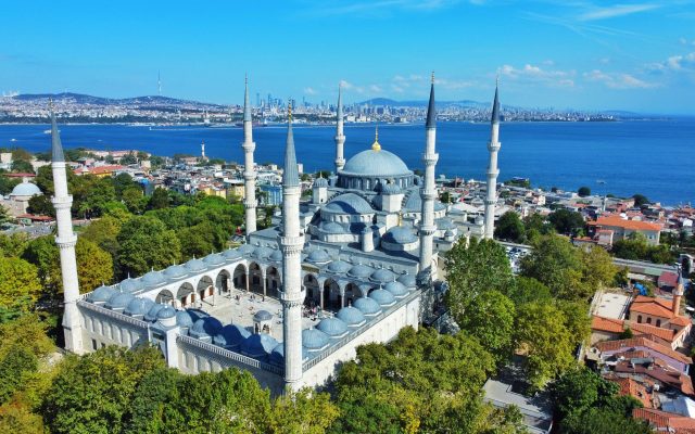 Postgraduate student practicing orthodontic techniques in DTMD master’s program, Orthodontics, Istanbul